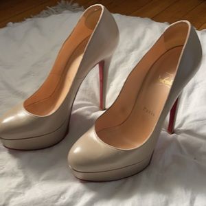 Christin louboutin sand color size 36.5 heel 120